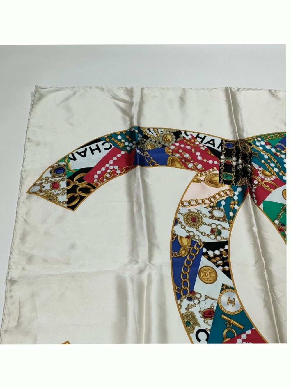 Authentic Silk Chain Print Scarf Multicolor Luxury Style - Picture 7 of 10